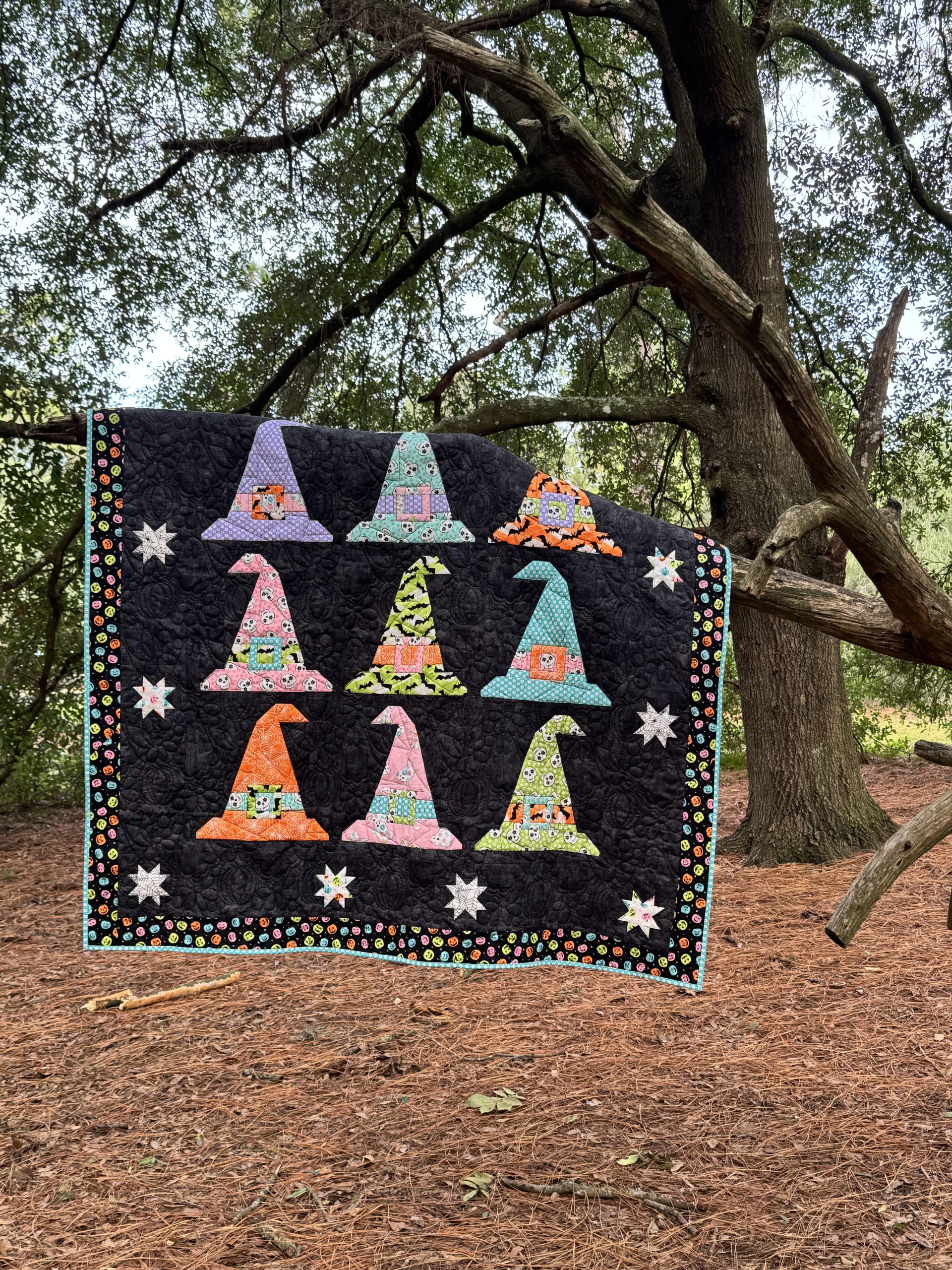 BeWitched Halloween Quilt Kit featuring Fab Boo Lous